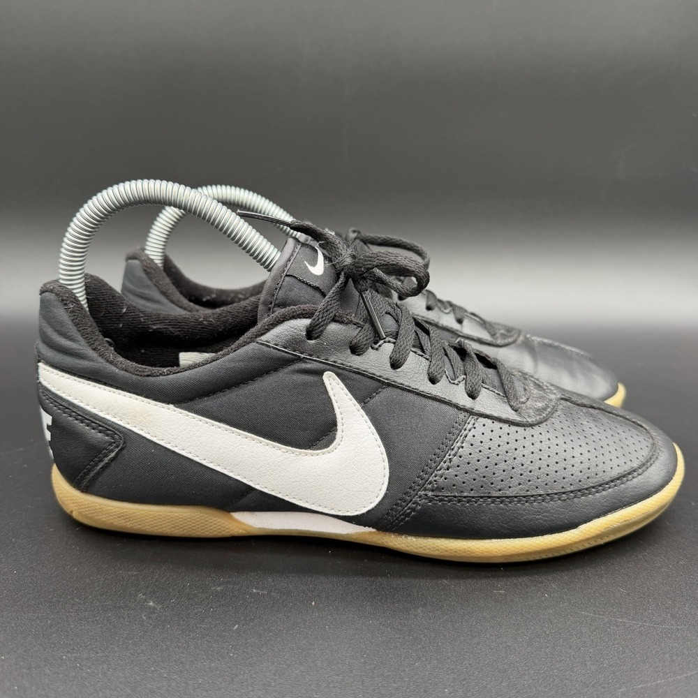 Nike‎ Davinho Indoor Soccer Shoes Mens 7.5 Black White Gum 580452-010